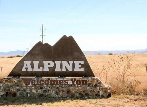 Alpine City Place Exteriér fotografie
